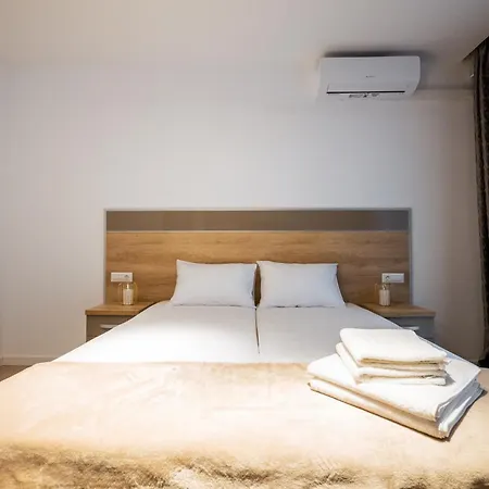 Premier Luxury On Mamaia